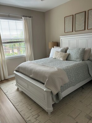 2 habitaciones, tabla de planchar con plancha, wifi y ropa de cama