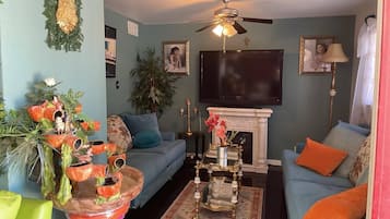 TV connectée, cheminée, chaßne hi-fi