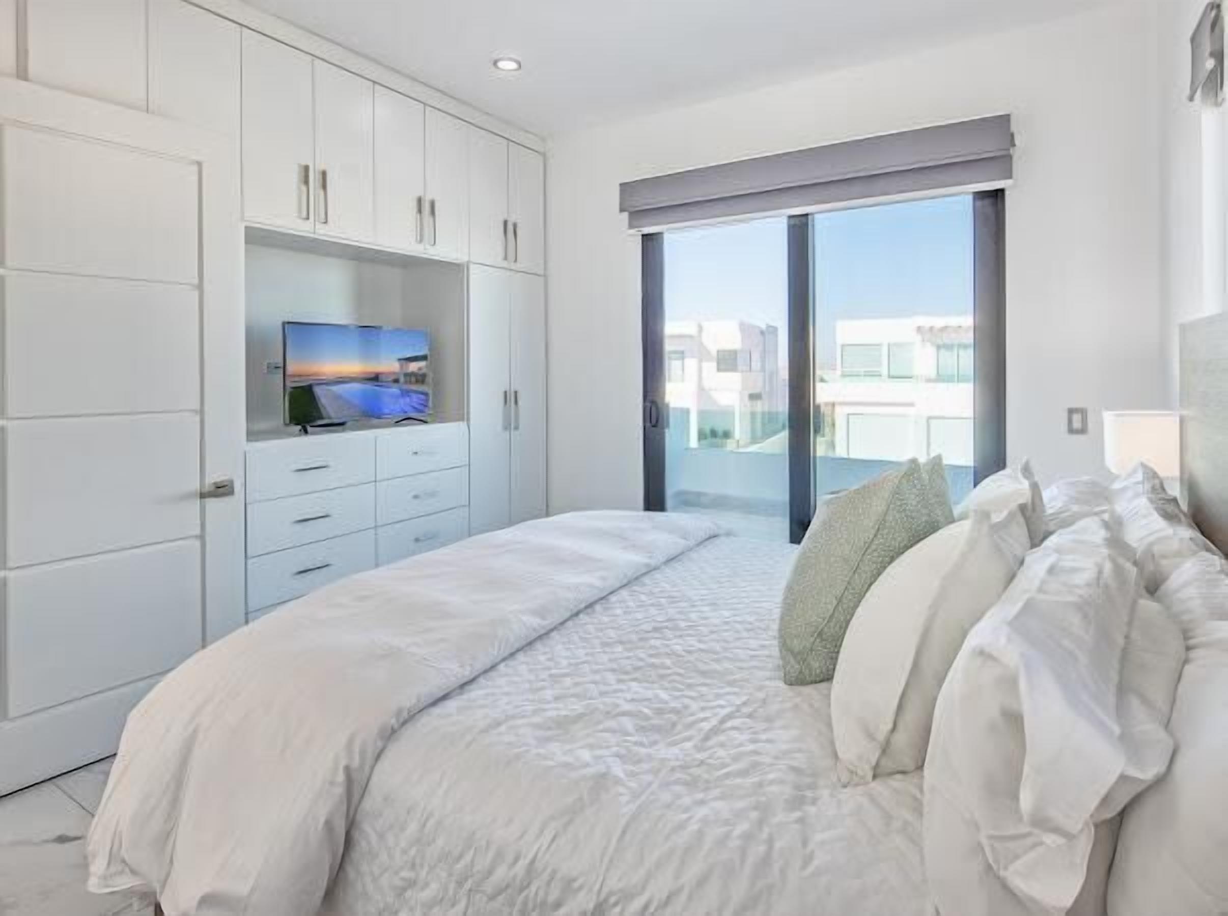 5 عدّة غرف نوم ومكواة/لوح كي وواي فاي مجانًا وملاءات أسرّة