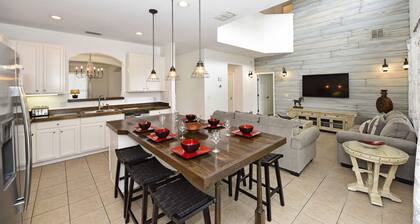 Luxury Magic Magic Villa, Superbe salle de jeux, 7 chambres, piscine privée / SPA