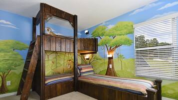 7 slaapkamers, een strijkplank/strijkijzer, wifi, beddengoed