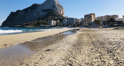 Apartment in the port beach area and La Fossa beach