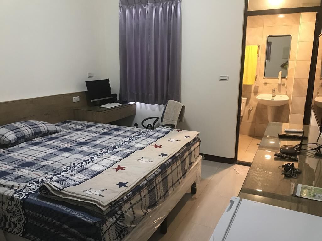 더블룸 | 욕실 | 샤워 시설, 무료 세면용품, 헤어드라이어, 슬리퍼