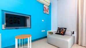 Kamar Quadruple Superior | Meja kerja, Wi-Fi gratis, dan seprai linen