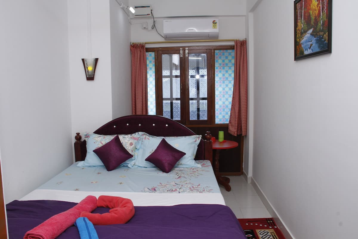 Executive Apartment | 1 bedroom, premium bedding, memory foam beds, individually decorated