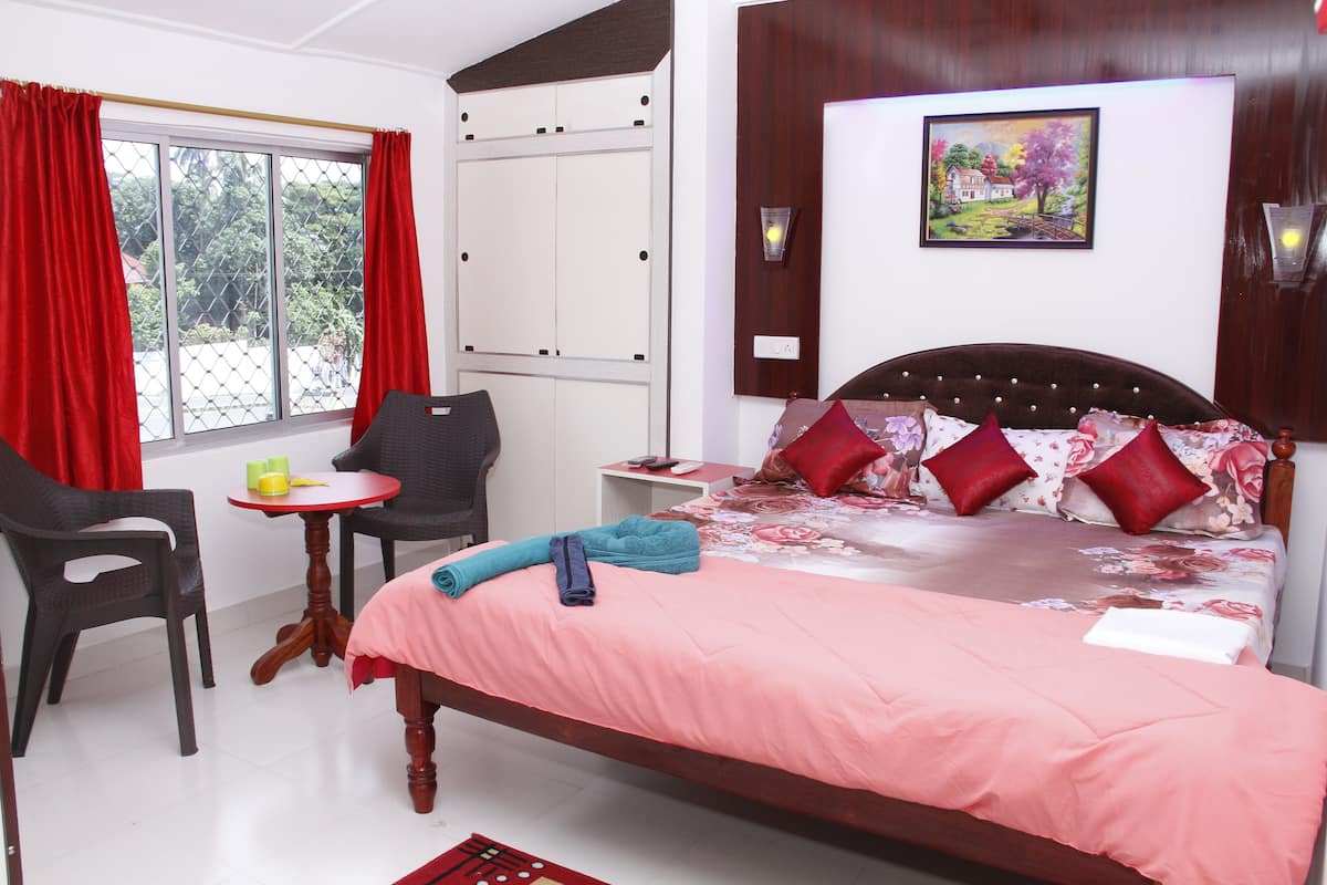Rose-Triple bed room deluxe | 1 bedroom, premium bedding, memory foam beds, individually decorated