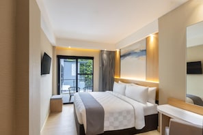 1 habitación y escritorio