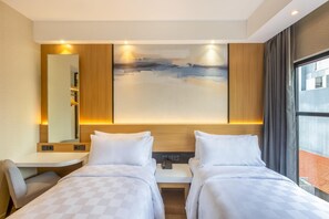 In-room safe, desk, rollaway beds, bed sheets