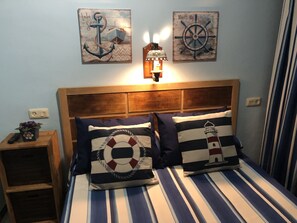 Basic Single Room | Free WiFi, bed sheets