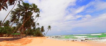 Akurala Beach Boutique Resort