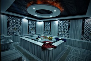 Behandlungsräume für Paare, Sauna, Dampfbad, Tiefengewebe-Massagen