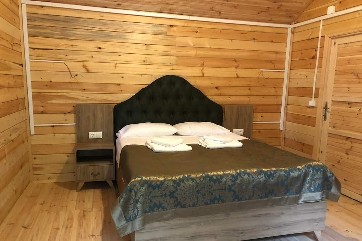 Comfort Bungalow | 1 bedroom, Egyptian cotton sheets, premium bedding, Select Comfort beds