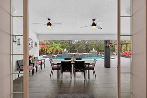 House, 4 Bedrooms | Pool