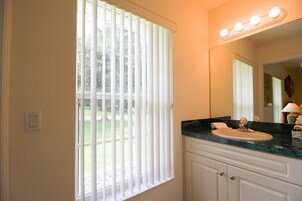 3 habitaciones y wifi gratis 