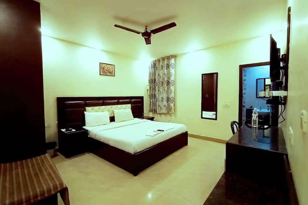 U S Fortune Hotel