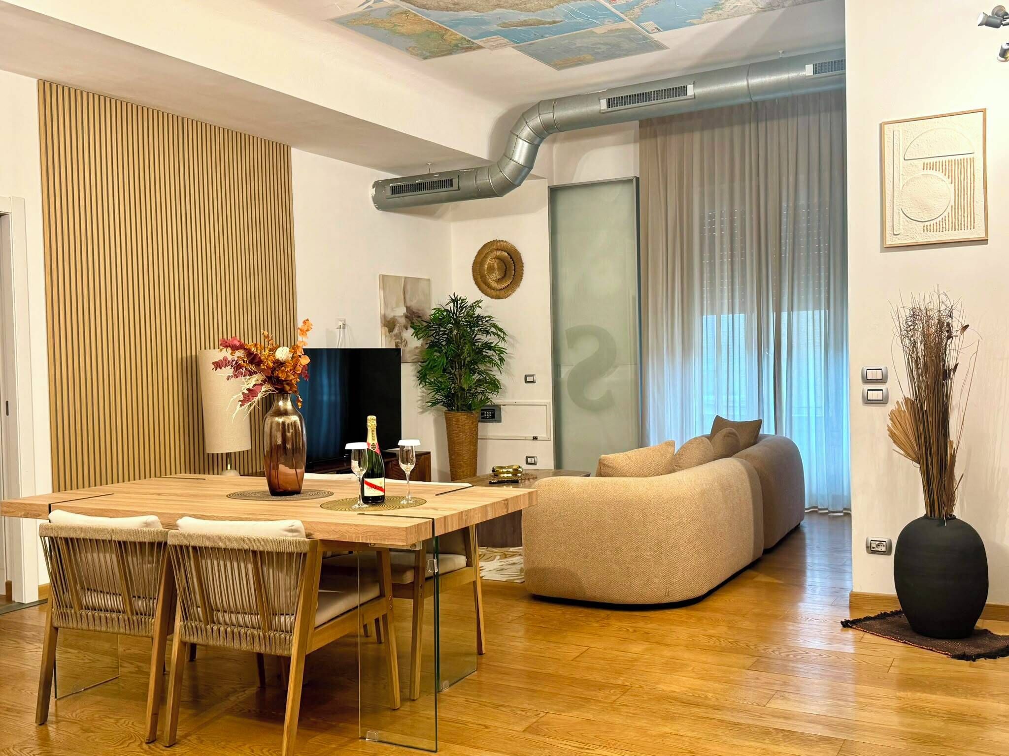 時尚公寓 | 起居區 | 50-吋電視，提供數位頻道