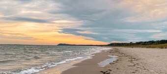 Individuelles und kinderfreundliches Reethaus mit eigenem Garten, inc Bettwäsche