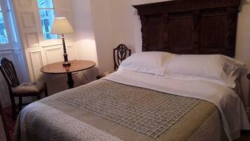 Luxury Double Room | Individually decorated, individually furnished, blackout drapes