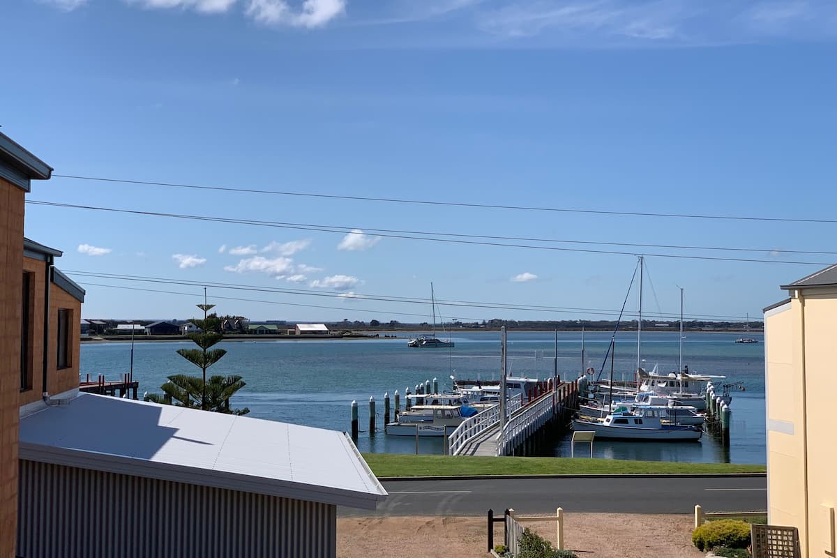Deluxe studio, 1 kingsize bed, uitzicht op haven | Terras
