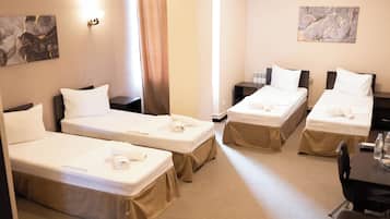 Firemannsrom – standard | Sengetøy av topp kvalitet, minibar og individuelt dekorert