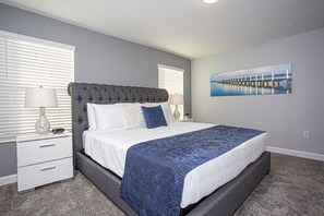 4 Schlafzimmer, Zimmersafe, Bügeleisen/Bügelbrett, kostenloses WLAN