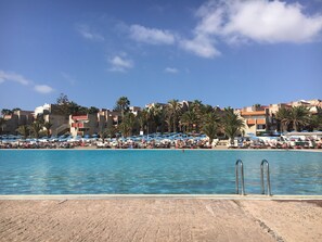 Alberca al aire libre 