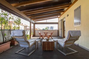 Terrace/patio - Bright house with 2 bedrooms & a unique terrace (Bergamo)