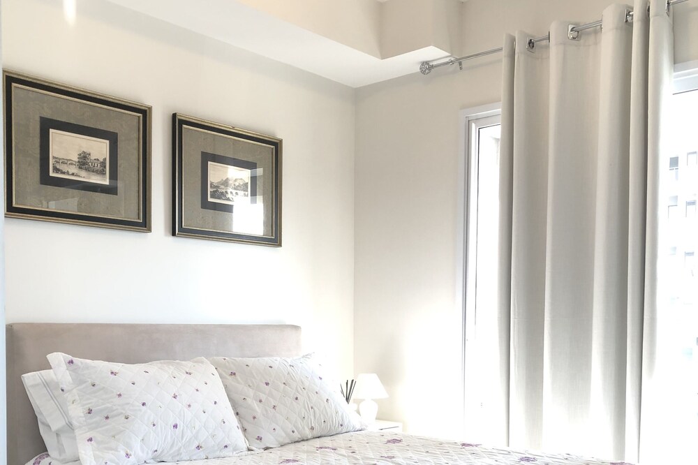 Studio DUO JK All equipped for your comfort pool, garage, restaurants.