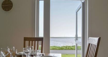 Rockworks Chalets No.2 - UK7041