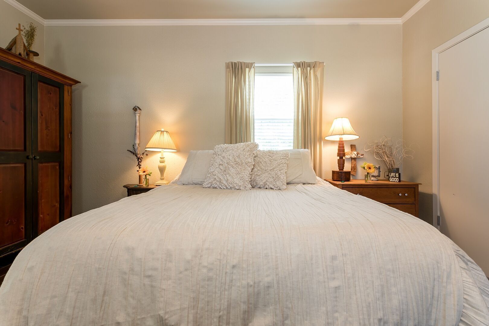 Pot Belly Stove Cottage | Cute & Delightful