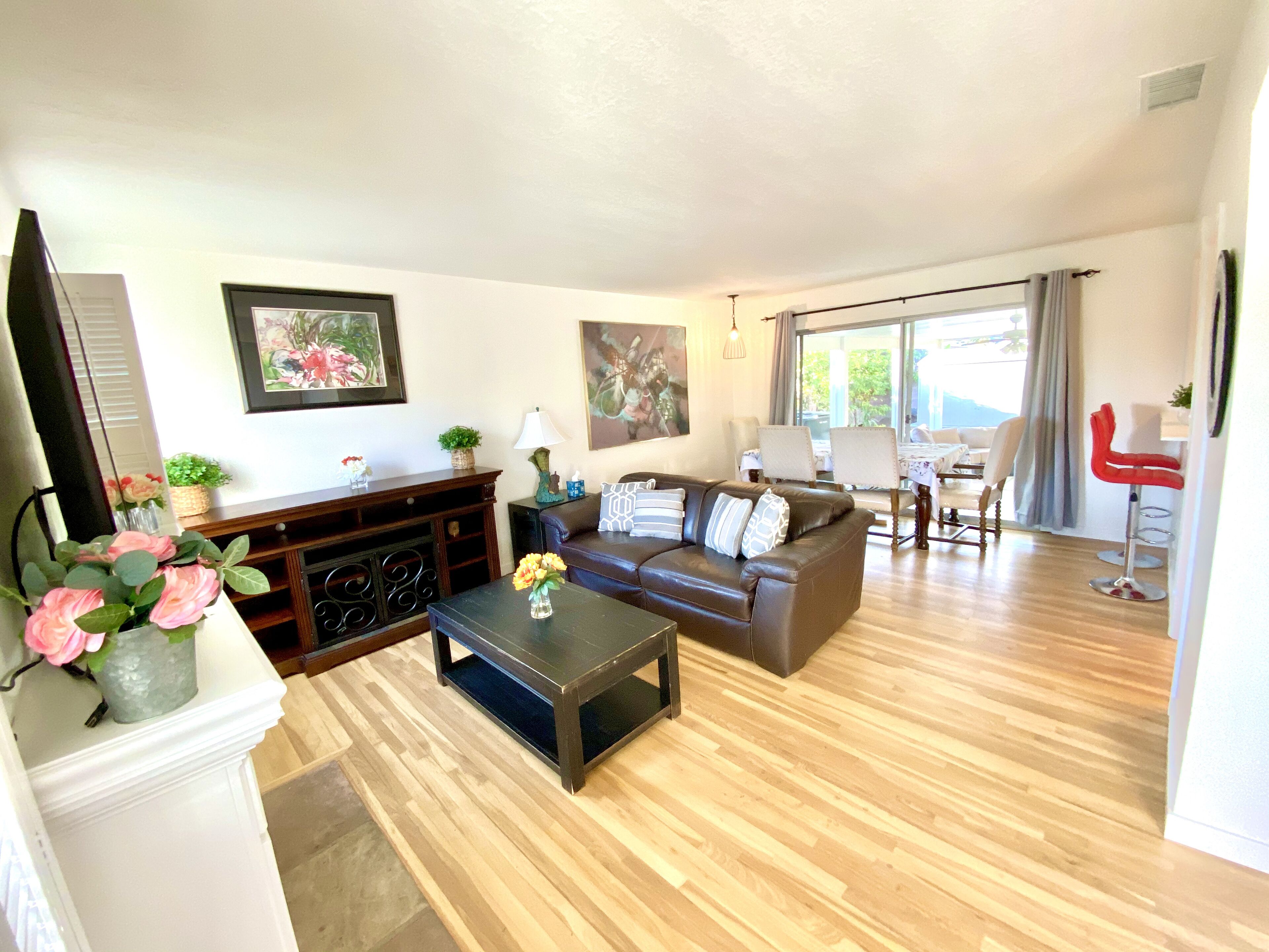 🌻🎈Luxury vacation home 8 minutes to Disneyland & Knott’s Berry farm✨5Br/2Ba☀️