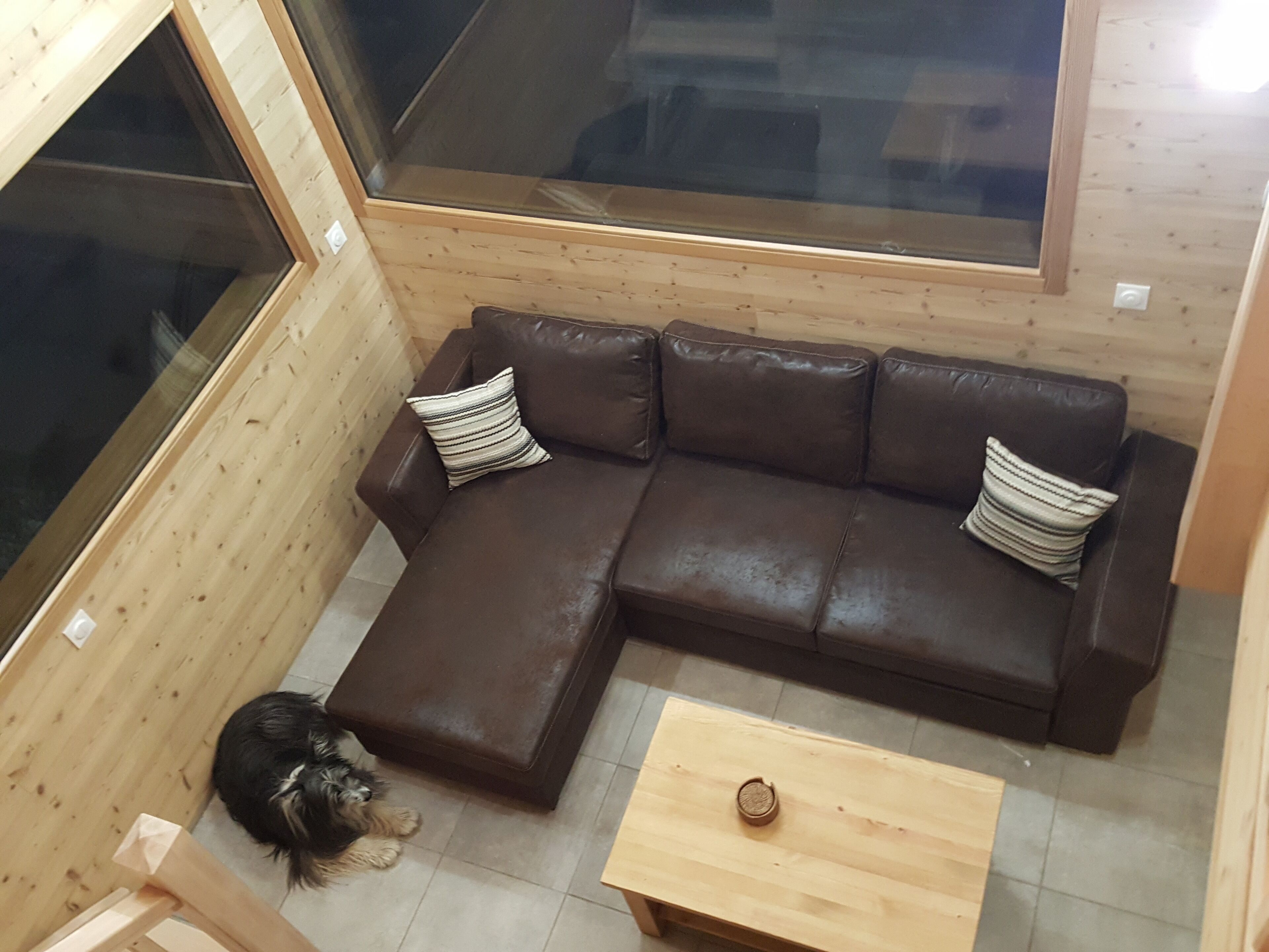 ETERLOU chalet in solid wood, on the ski slopes, facing south