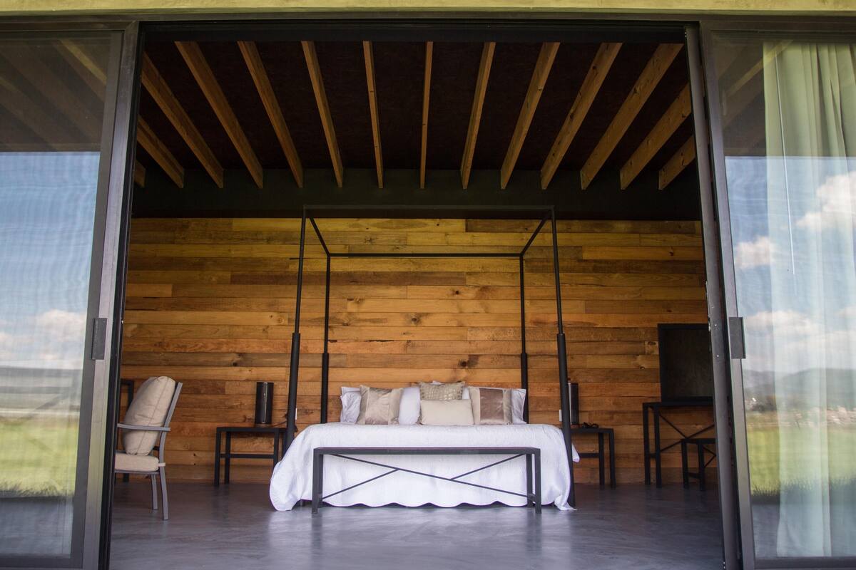 Cabaña Deluxe | Ropa de cama de alta calidad, edredón y camas Select Comfort 