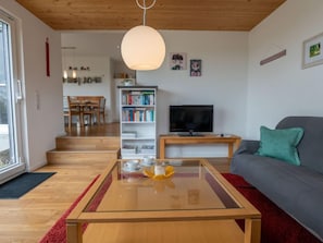 TV, DVD player