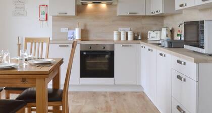 Rockworks Chalets No.6 - UK7045