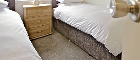 2 chambres, Wi-Fi gratuit, draps fournis