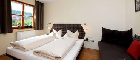 1 chambre, coffres-forts dans les chambres, Wi-Fi, draps fournis