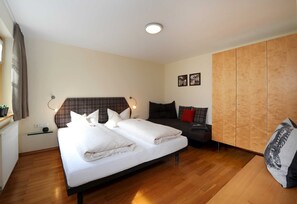 1 bedroom, in-room safe, WiFi, bed sheets - Apartment 4 - Erath Apartments (Schoppernau)