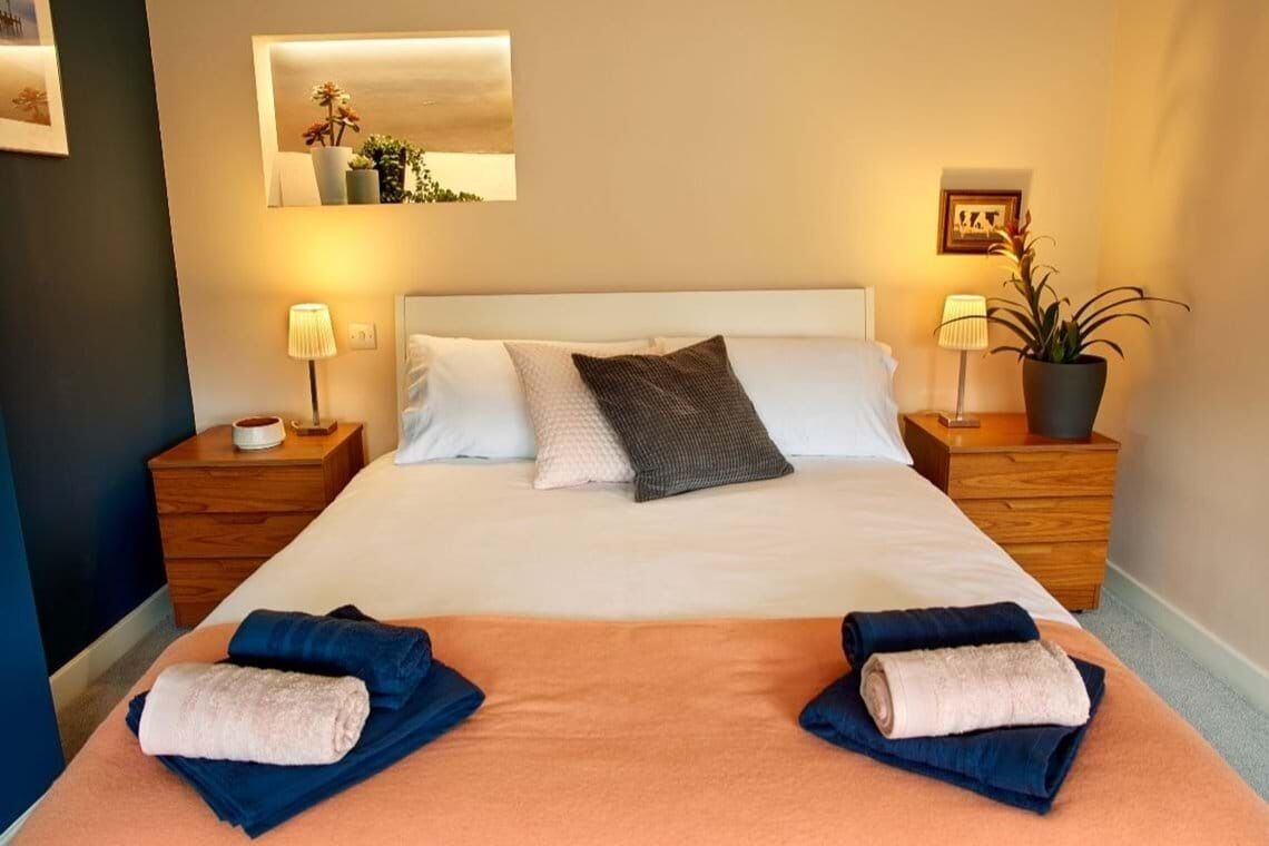 4 chambres, bureau, fer et planche à repasser, Wi-Fi gratuit