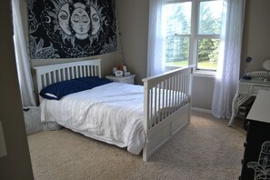 4 bedrooms, WiFi, bed sheets