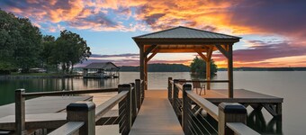 Blue Heron Bliss by SoCharm | Waterfront Retreat