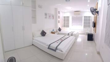 Habitación de diseño doble | Ropa de cama hipoalergénica y colchones con acolchado adicional