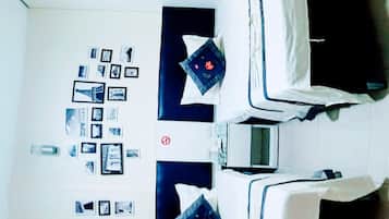Habitación Confort con 1 cama doble o 2 individuales | Ropa de cama hipoalergénica y colchones con acolchado adicional