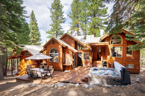 Dog-Friendly Secluded Northstar Home with Forest Views!