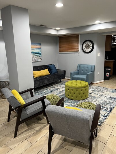 Chic Downtown In-Law Suite