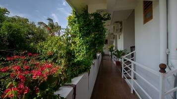 Kamar Double Deluks | Pemandangan balkon