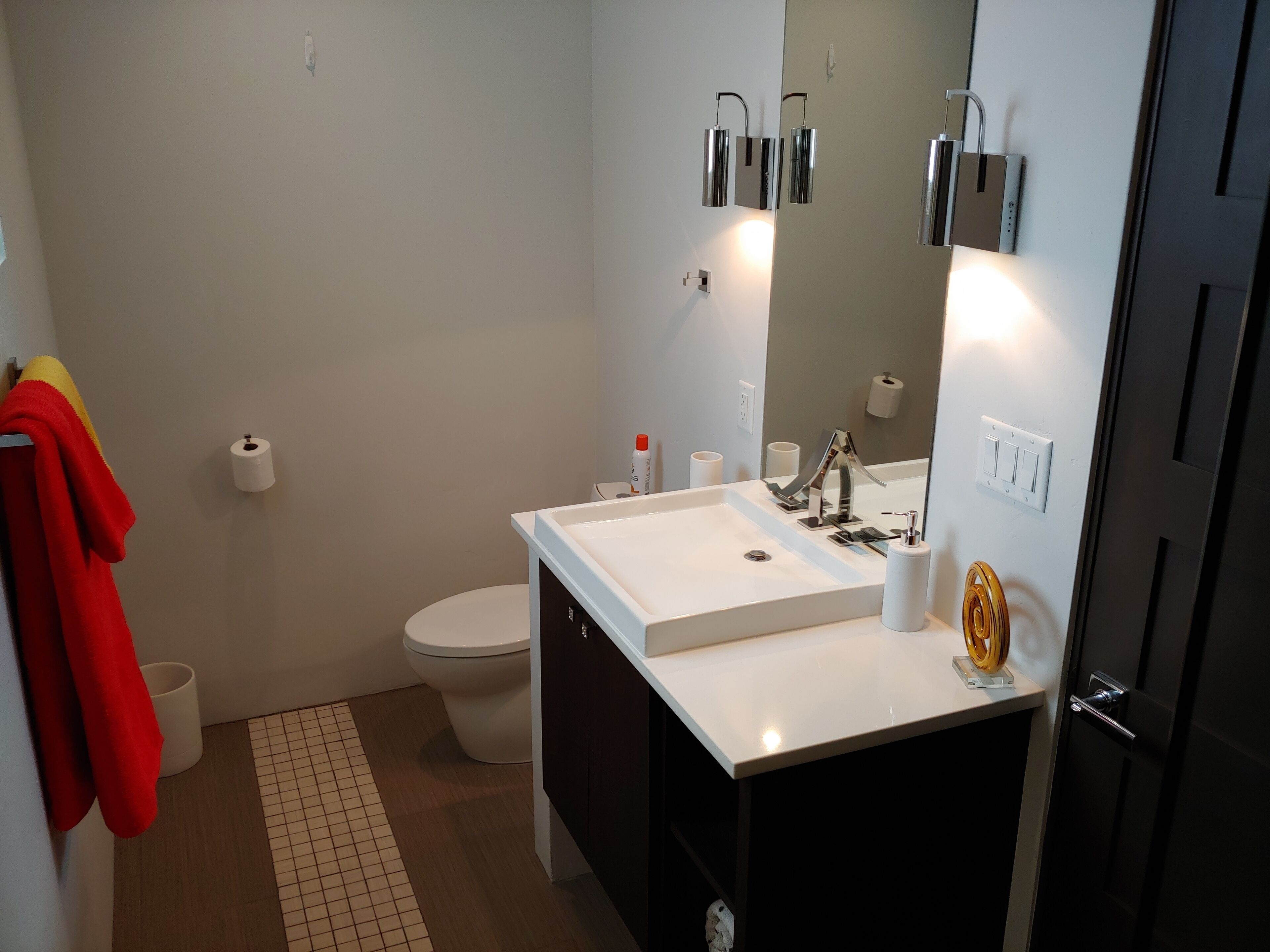 Shower, hair dryer, bathrobes, towels
