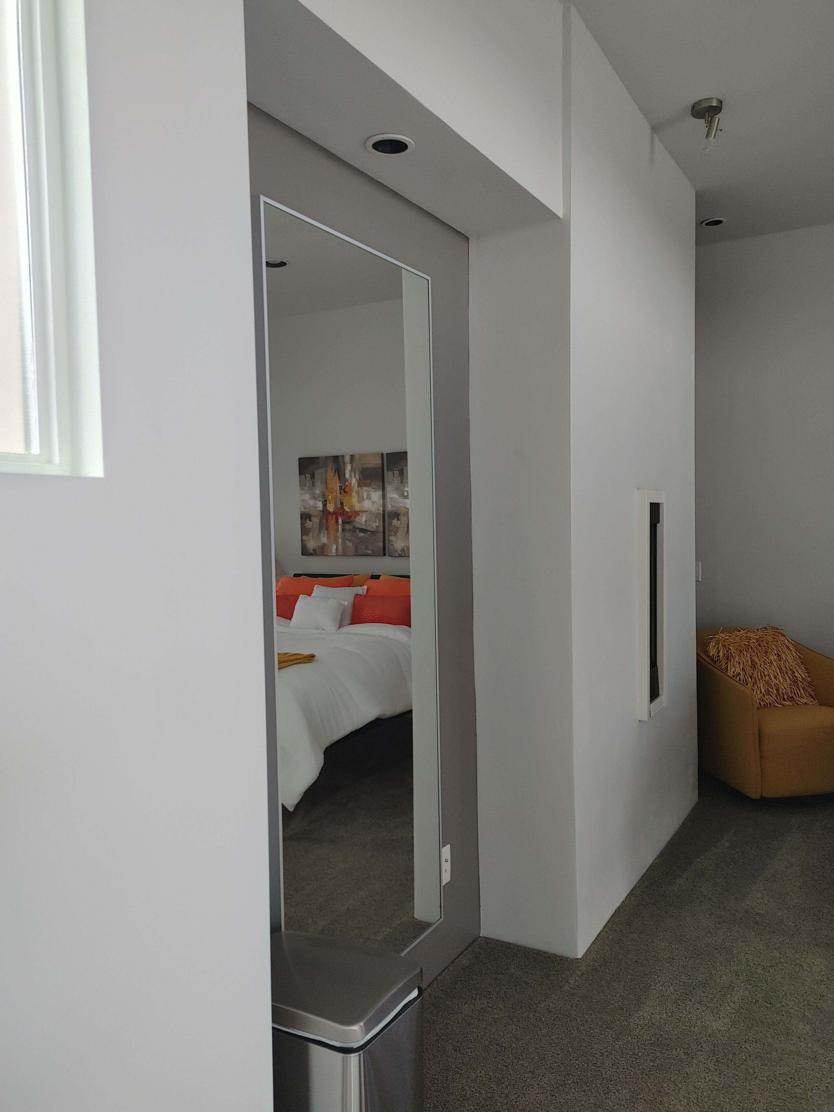 1 chambre, bureau, fer et planche à repasser, Wi-Fi gratuit