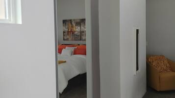 1 chambre, bureau, fer et planche à repasser, Wi-Fi gratuit