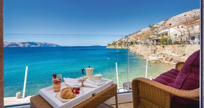 Lovely home in Josinovac with WiFi